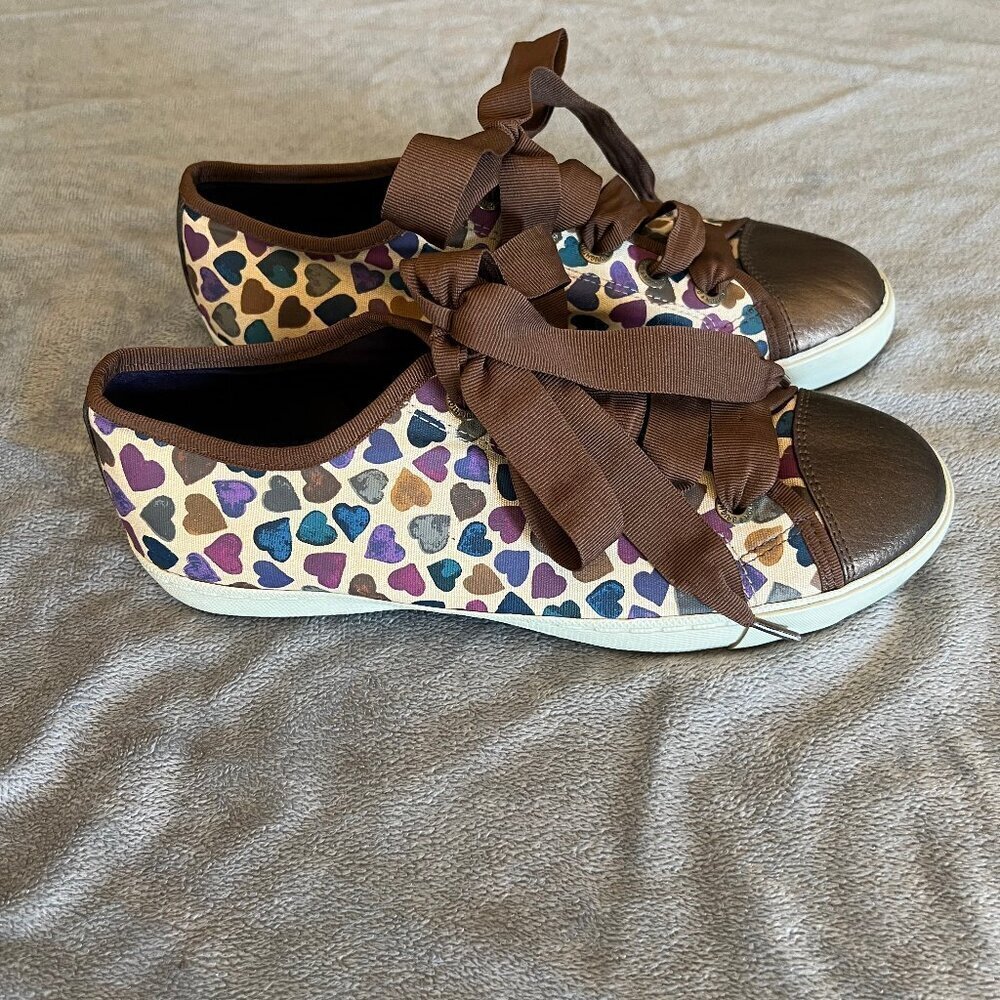 Brighton Cream Lovey Hearts Metallic Sneaker, Multicolored, Valentine, Size 8.5